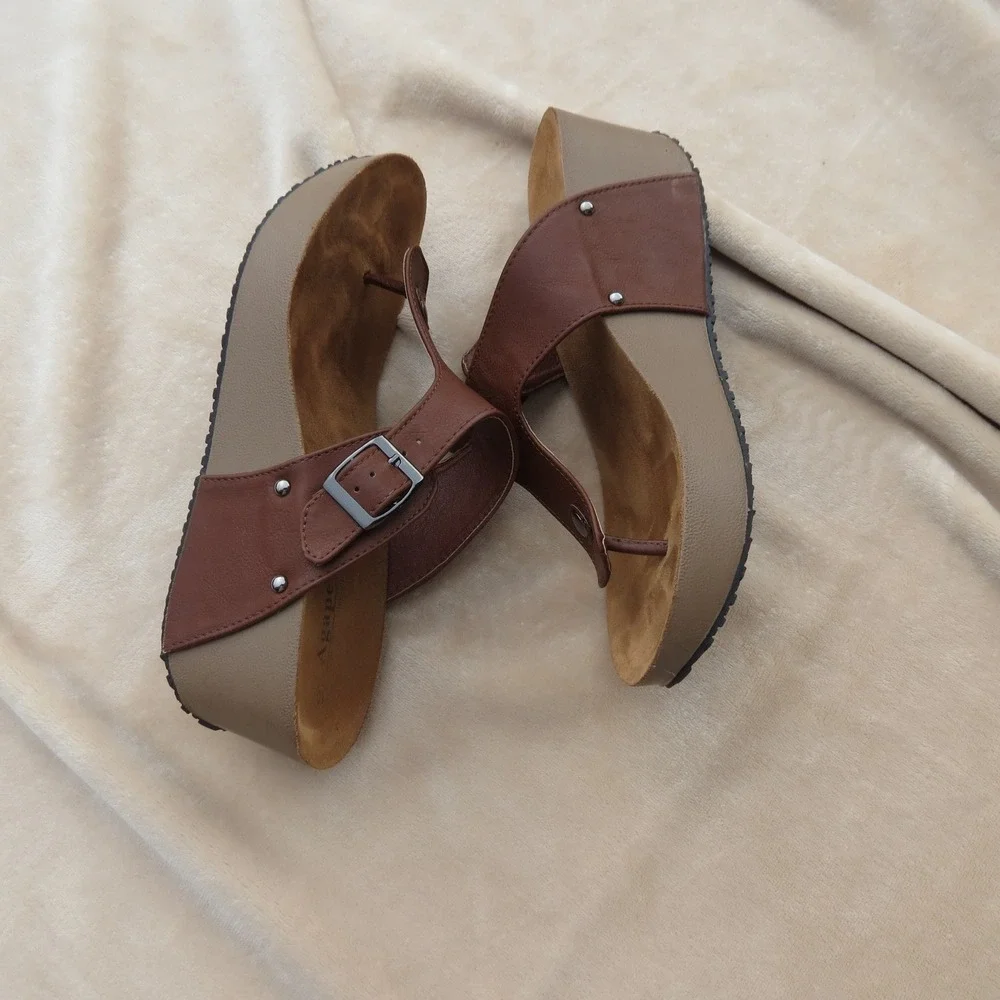 Agape Collection Sandals Womens 10 Brown Wedge Thong Buckle Platform Comfort